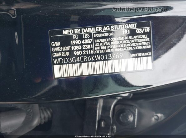 WDD3G4EB6KW013769 2019 MERCEDES-BENZ A 220 Black Vista del compartimento del motor