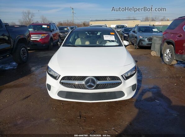 WDD3G4FB1KW010597 2019 MERCEDES-BENZ A 220 White 