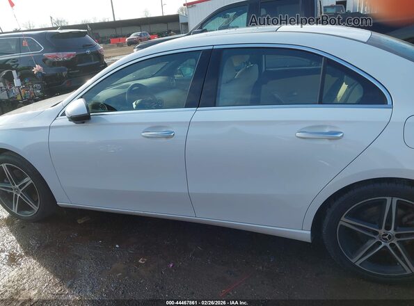 WDD3G4FB1KW010597 2019 MERCEDES-BENZ A 220 White 