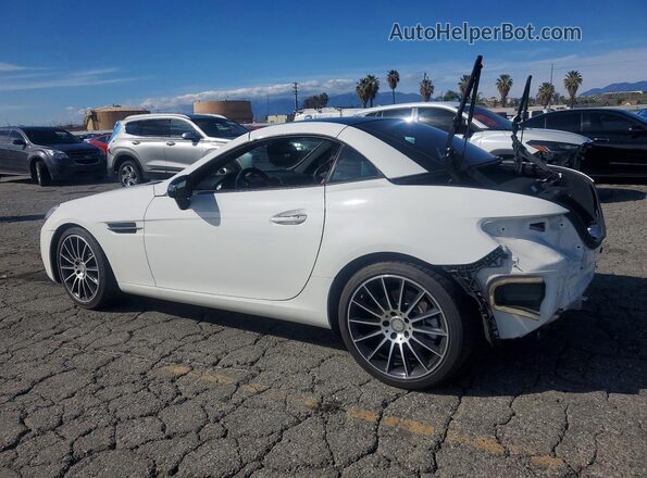 WDDPK3JA0HF135530 2017 MERCEDES-BENZ SLC Белый Задняя левая четверть