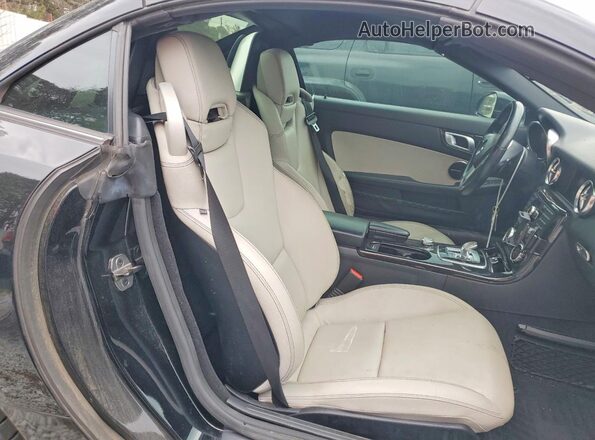 WDDPK3JA4GF120771 2016 MERCEDES-BENZ SLK Black Vista de los asientos traseros
