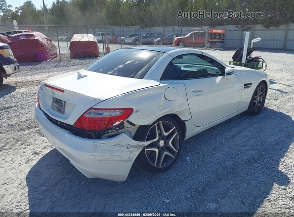 WDDPK3JA6GF117788 2016 MERCEDES-BENZ SLK 300 Белый Задняя правая четверть
