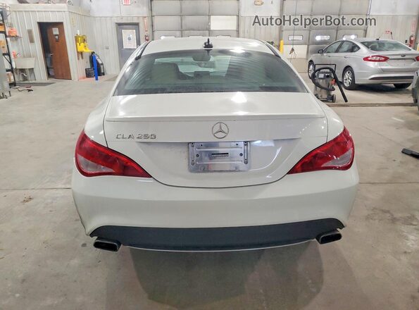 WDDSJ4EB0GN349556 2016 MERCEDES-BENZ CLA-CLASS White Вид ззаду
