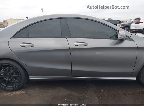 WDDSJ4EB1JN525148 2018 MERCEDES-BENZ CLA 250 Gray Vista interior trasera