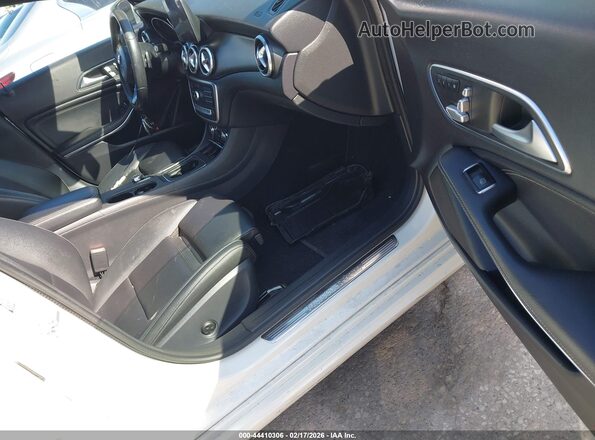 WDDSJ4EB2HN432522 2017 MERCEDES-BENZ CLA 250 Cream 