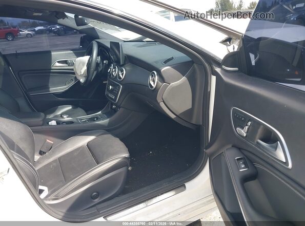 WDDSJ4EB5KN740503 2019 MERCEDES-BENZ CLA 250 White 