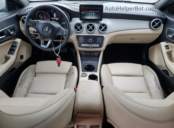 WDDSJ4EB6HN412029 2017 MERCEDES-BENZ CLA-CLASS White Vista del salpicadero