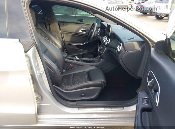 WDDSJ4EB9JN521719 2018 MERCEDES-BENZ CLA 250 Silver 