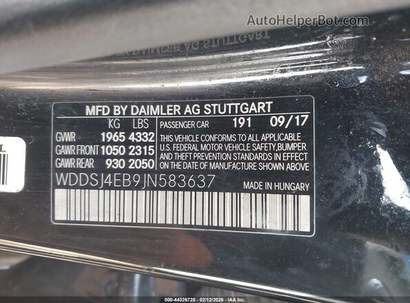 WDDSJ4EB9JN583637 2018 MERCEDES-BENZ CLA 250 Black ძრავის განყოფილების ხედი