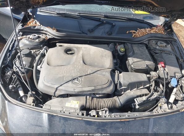 WDDSJ4EB9JN583637 2018 MERCEDES-BENZ CLA 250 Black უკანა ხედი