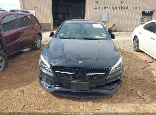 WDDSJ4EB9JN583637 2018 MERCEDES-BENZ CLA 250 Black უკანა სალონის ხედი