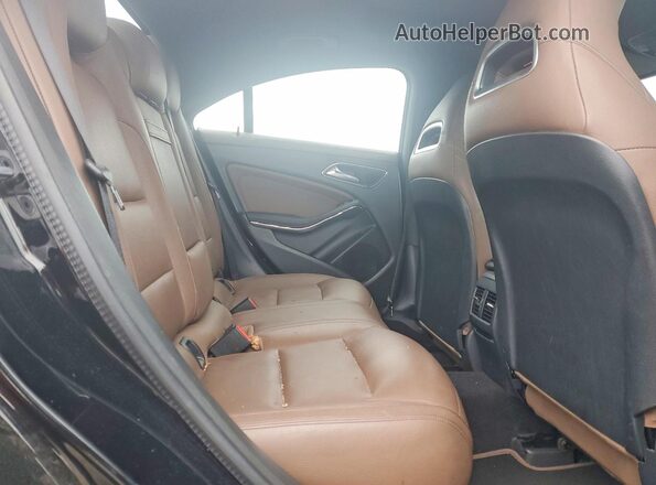 WDDSJ4GB7JN643153 2018 MERCEDES-BENZ CLA-CLASS Black Widok tylnych siedzeń