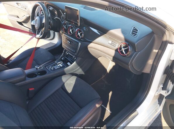 WDDSJ5CB3GN345557 2016 MERCEDES-BENZ AMG CLA 45 Белый Вид салона спереди