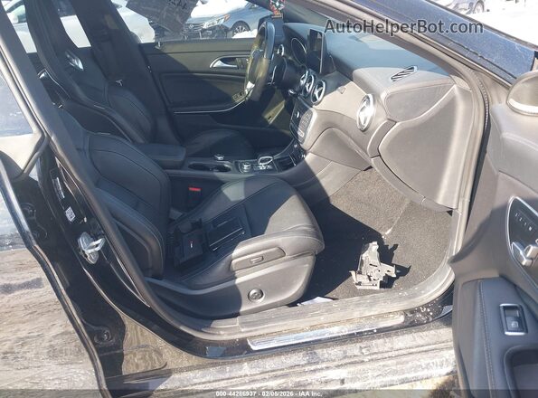 WDDSJ5CB4HN436340 2017 MERCEDES-BENZ AMG CLA 45 Черный Вид салона спереди