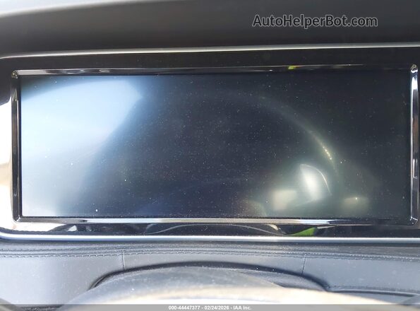 WDDUG7JB8HA289372 2017 MERCEDES-BENZ AMG S 63 Cream Rear seats view