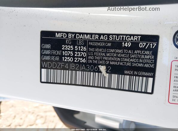 WDDZF4JB2JA306762 2018 MERCEDES-BENZ E-CLASS White Vista del compartimento del motor