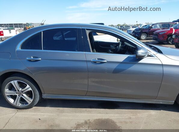 WDDZF4JB4JA460499 2018 MERCEDES-BENZ E-CLASS Gray Vista interior trasera