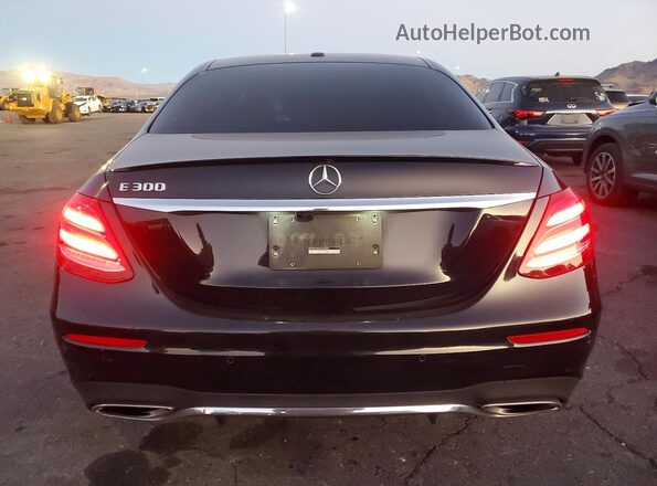 WDDZF4JB4KA558899 2019 MERCEDES-BENZ E Black Widok z tyłu