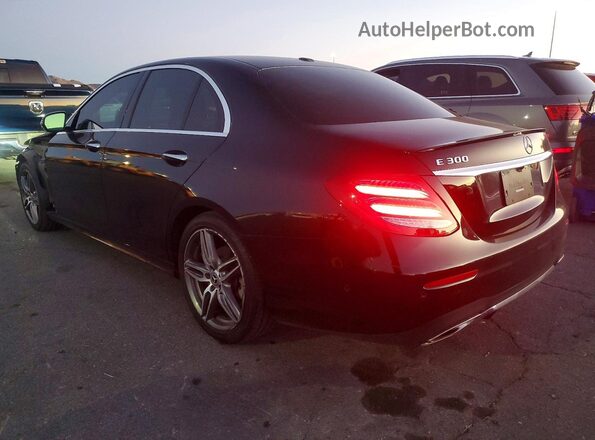 WDDZF4JB4KA558899 2019 MERCEDES-BENZ E Black Tył lewy