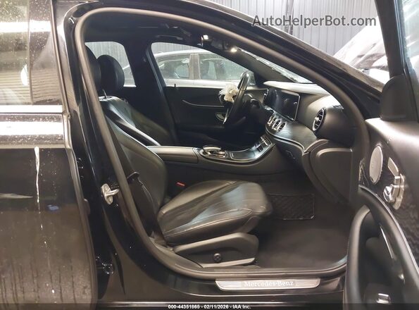 WDDZF4KB2JA334544 2018 MERCEDES-BENZ E-CLASS Black Vista interior delantera
