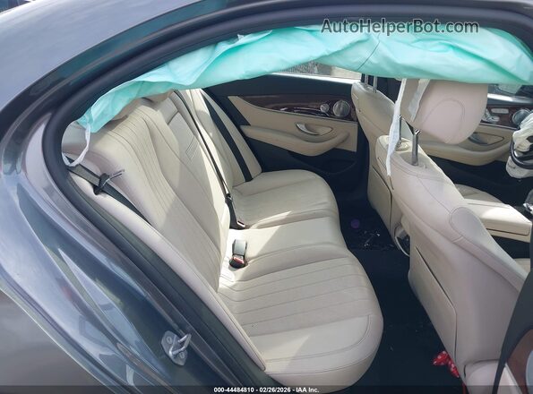 WDDZF4KB7JA295465 2018 MERCEDES-BENZ E-CLASS Gray Vista de la etiqueta del VIN