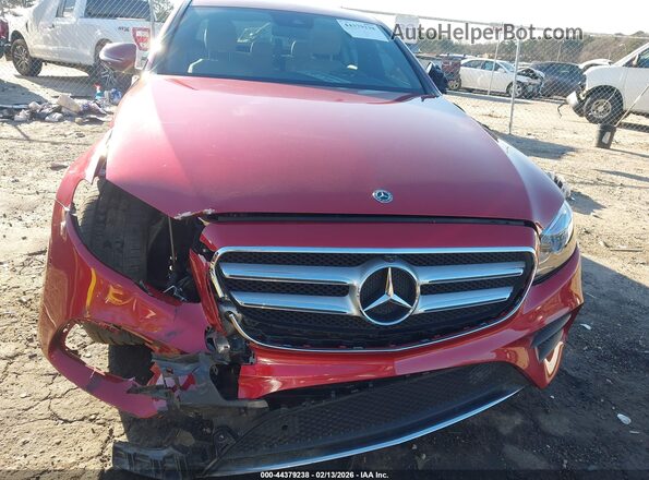 WDDZF4KB8KA489455 2019 MERCEDES-BENZ E-CLASS Red Widok wnętrza z tyłu