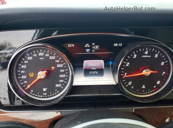 WDDZF4KB8KA636597 2019 MERCEDES-BENZ E White Սարքավորումների վահանակի տեսք