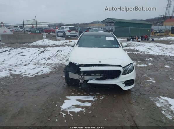 WDDZF4KB9JA378122 2018 MERCEDES-BENZ E-CLASS White Vista interior trasera