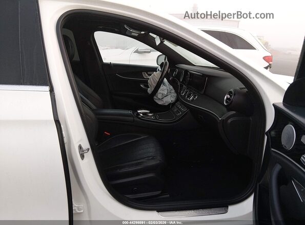 WDDZF6JB2KA569427 2019 MERCEDES-BENZ E-CLASS White წინა სალონის ხედი