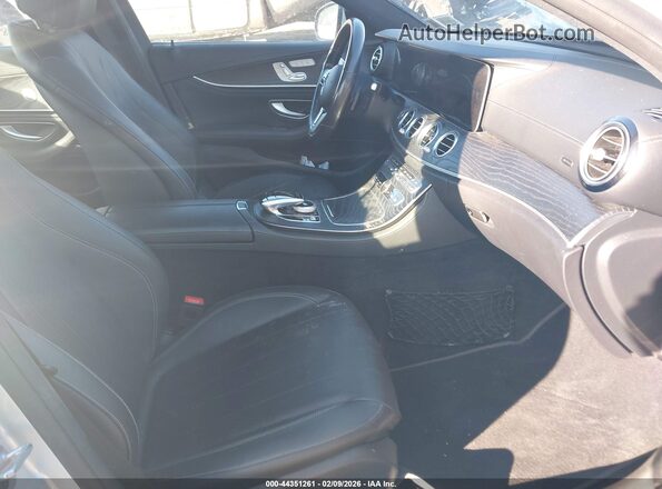 WDDZF8EB6LA719109 2020 MERCEDES-BENZ E-CLASS Silver Vista interior delantera