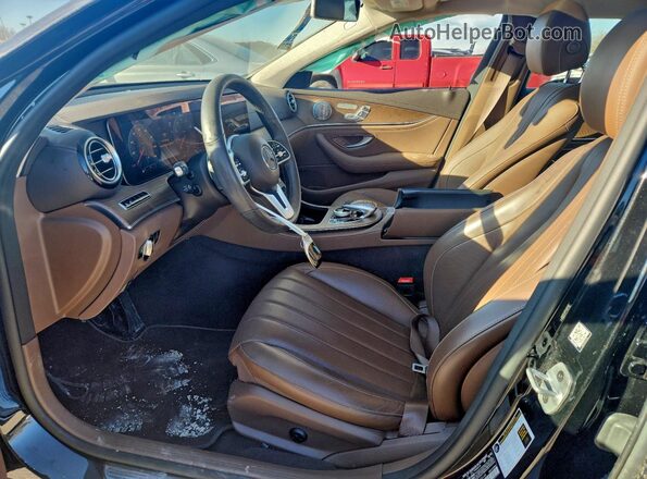 WDDZF8EB8LA748448 2020 MERCEDES-BENZ E Черный Вид салона спереди