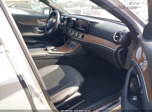 WDDZH6JBXKA638326 2019 MERCEDES-BENZ E-CLASS Silver Front interior view