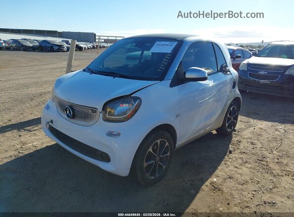 WMEFJ5DA8GK067999 2016 SMART FORTWO White Przód lewy