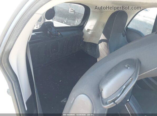 WMEFJ5DA8GK067999 2016 SMART FORTWO White Widok naklejki z numerem VIN