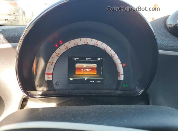 WMEFJ9BAXJK280924 2018 SMART FORTWO White Սարքավորումների վահանակի տեսք