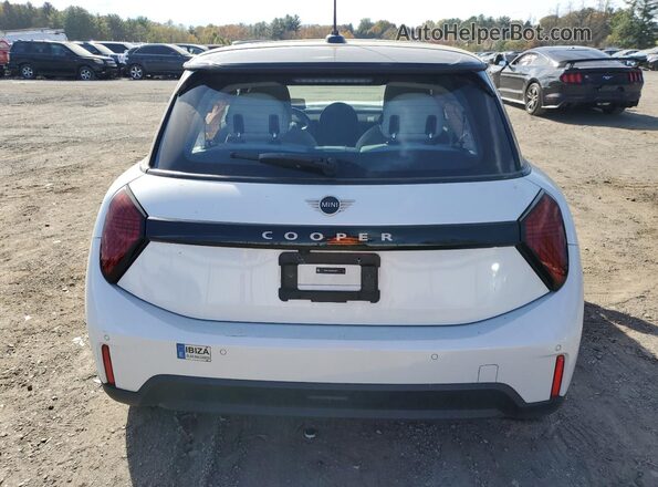 WMW13GD00S2W42401 2025 MINI COOPER White Rear view