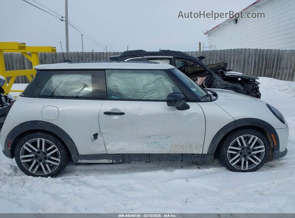 WMW23GD00S2W25411 2025 MINI HARDTOP White Rear interior view