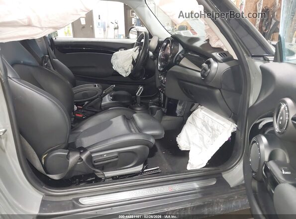 WMW53DH06N2R11936 2022 MINI HARDTOP Gray Front interior view