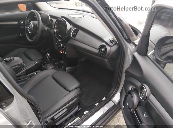 WMW53DK00P2T50368 2023 MINI HARDTOP Gray Vista interior delantera
