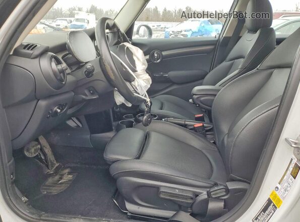 WMW53DK04P2T89772 2023 MINI COOPER White Front interior view