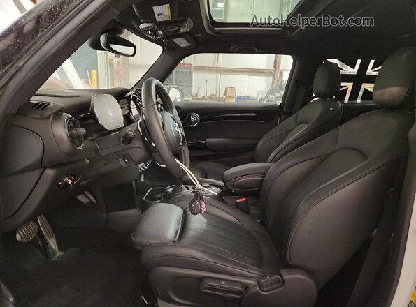 WMW73DH05R2U55135 2024 MINI COOPER White 