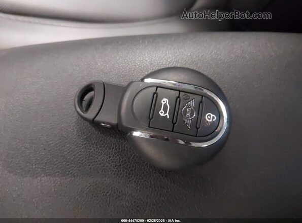 WMWLU1C51K2F29639 2019 MINI CLUBMAN Black Widok deski rozdzielczej
