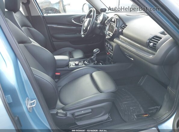 WMWLU5C52H2E83402 2017 MINI CLUBMAN Blue Widok wnętrza z przodu