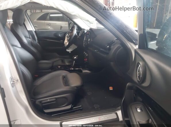 WMWLU5C53K2G05076 2019 MINI CLUBMAN Silver Вид салону спереду