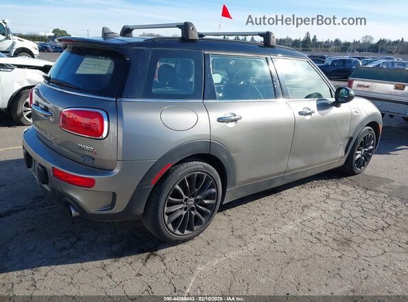 WMWLU5C55J2F24756 2018 MINI CLUBMAN Silver Trasero derecho