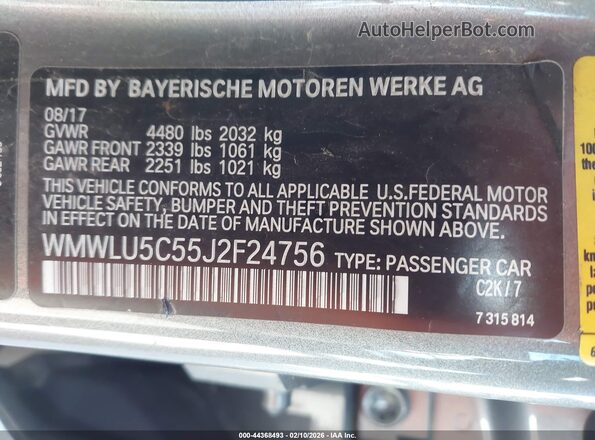 WMWLU5C55J2F24756 2018 MINI CLUBMAN Silver Vista del compartimento del motor