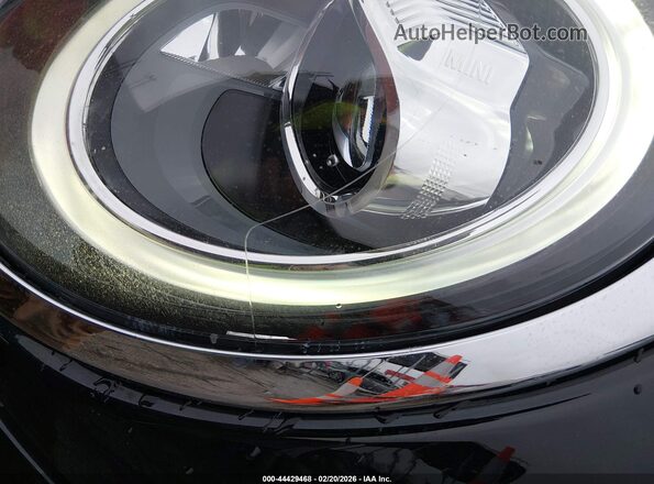 WMWLV7C09L2N03339 2020 MINI CLUBMAN Black Front view