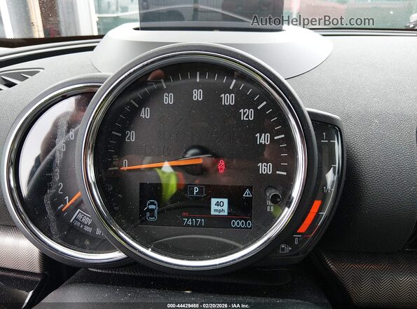 WMWLV7C09L2N03339 2020 MINI CLUBMAN Black Rear seats view