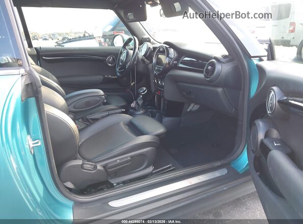 WMWWG9C53J3E38352 2018 MINI CONVERTIBLE Blue წინა სალონის ხედი