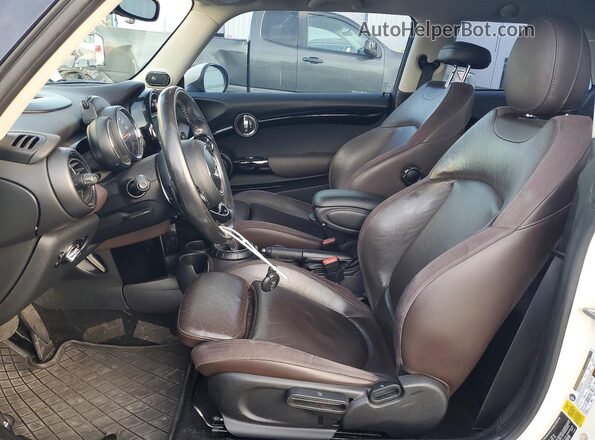WMWXP7C59H2A44654 2017 MINI COOPER Beige 
